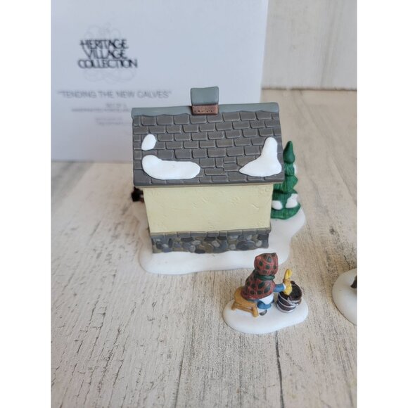 Dept 56 58395 tending the new calves village accessory xmas - Picture 7 of 9